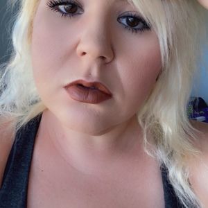 Meet your Posher, Desiree